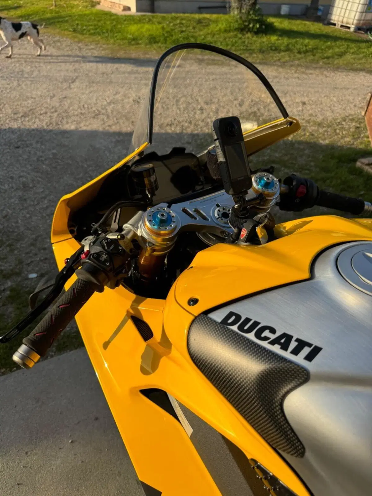 Ducati Panigale V4 R (2023 - 24) (2)