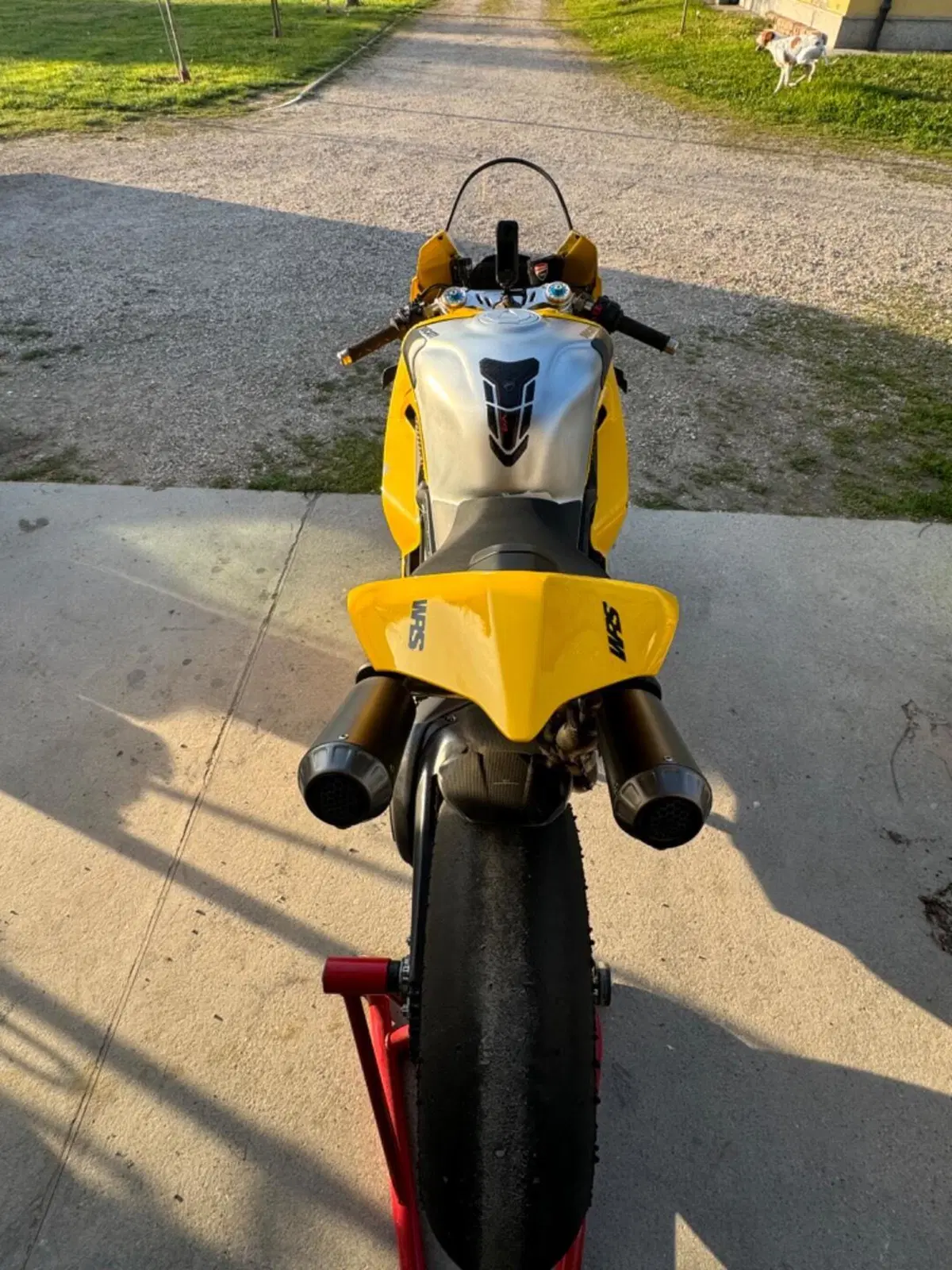 Ducati Panigale V4 R (2023 - 24) (3)