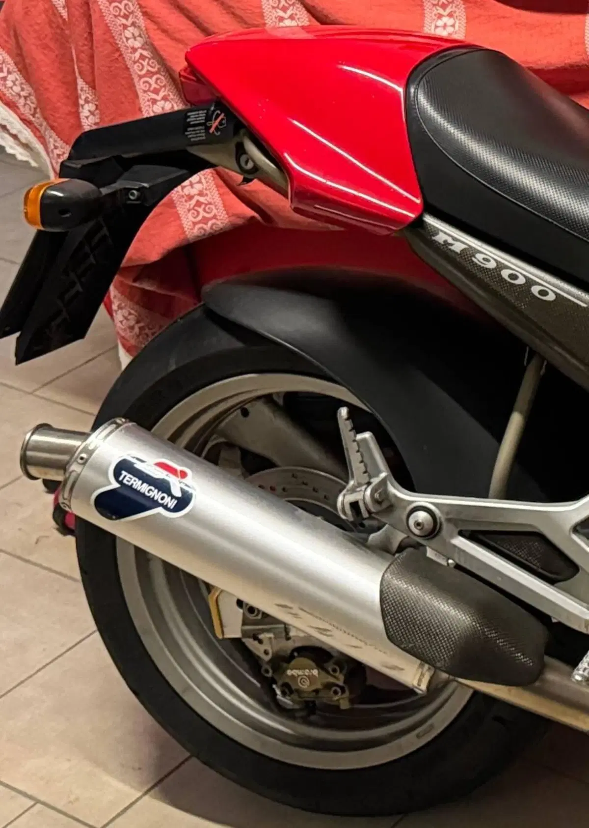 Ducati Monster 900 (5)