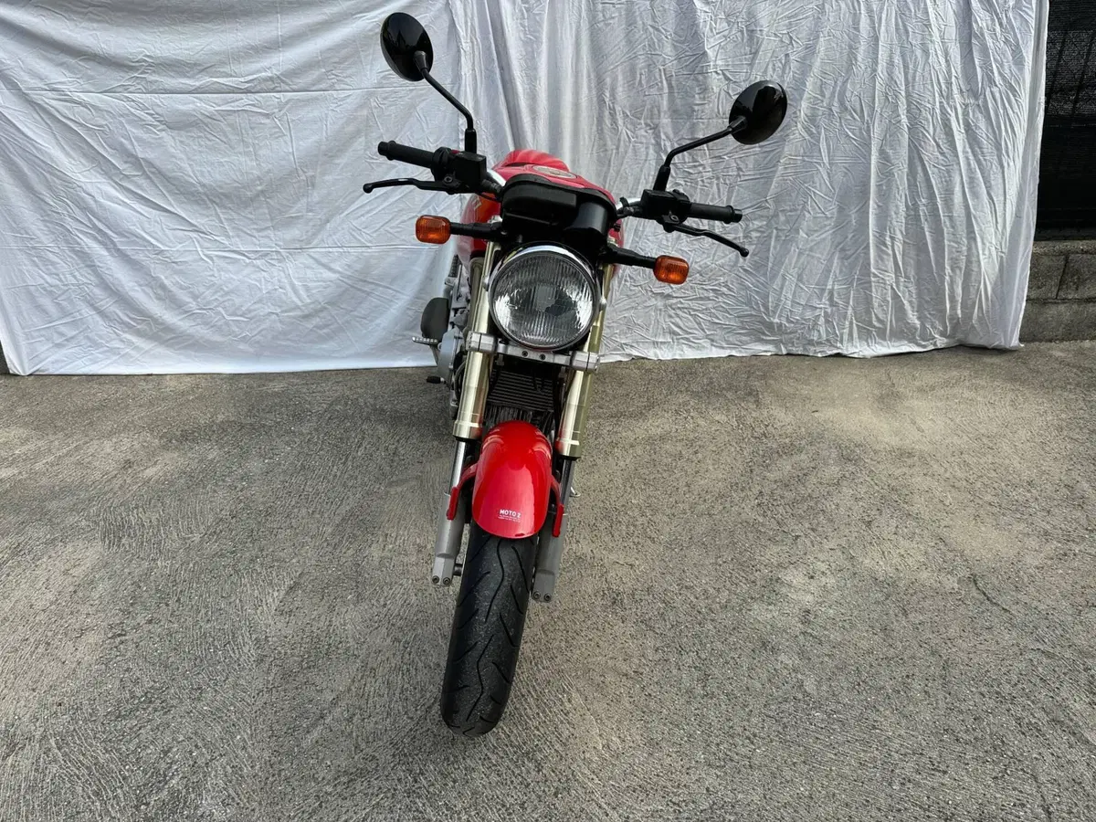 Ducati Monster 900 (3)