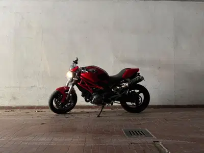 Ducati Monster 696 (2008 - 13) usata