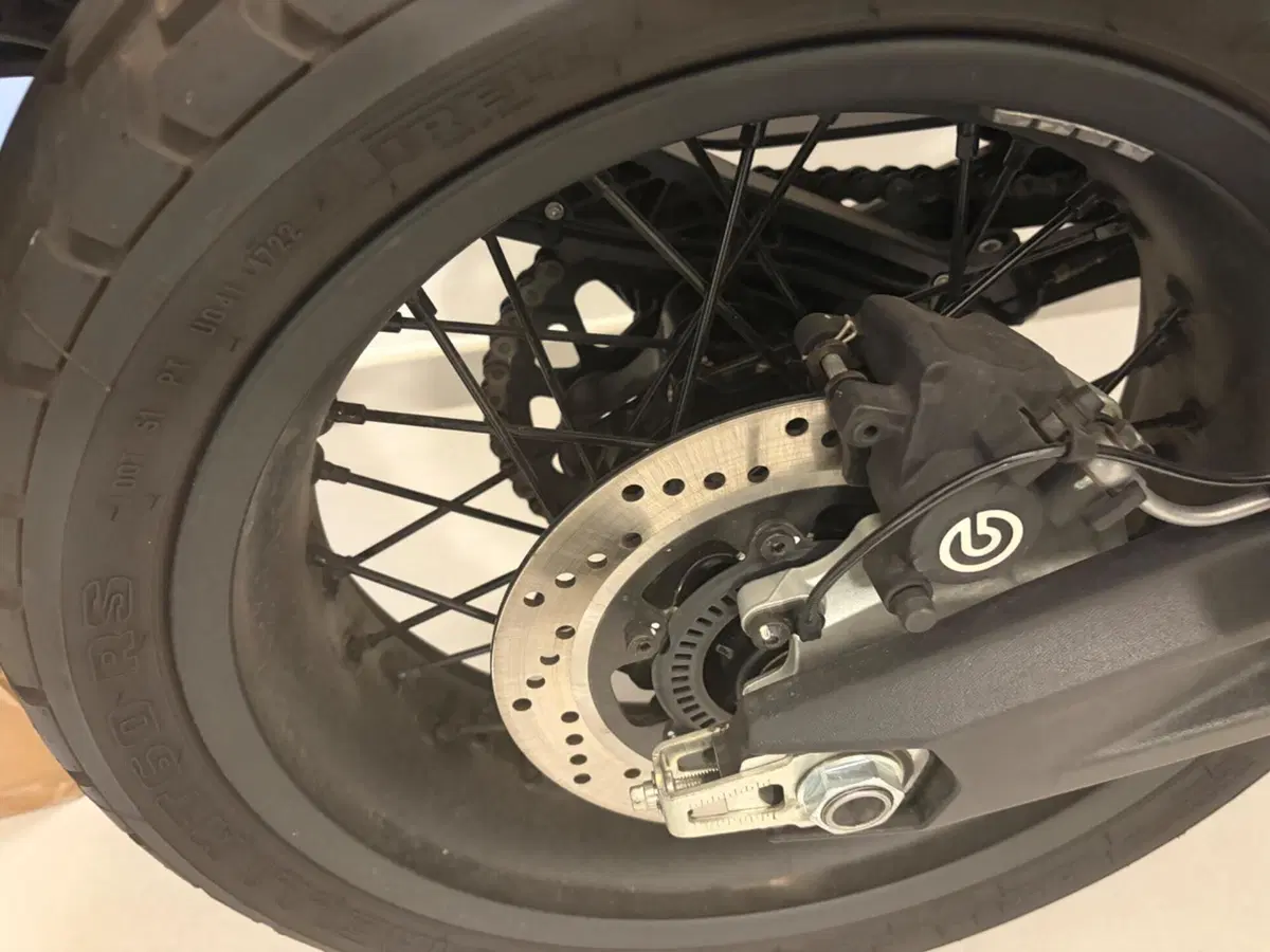 Ducati Scrambler 800 Nightshift (2023 - 24) (7)