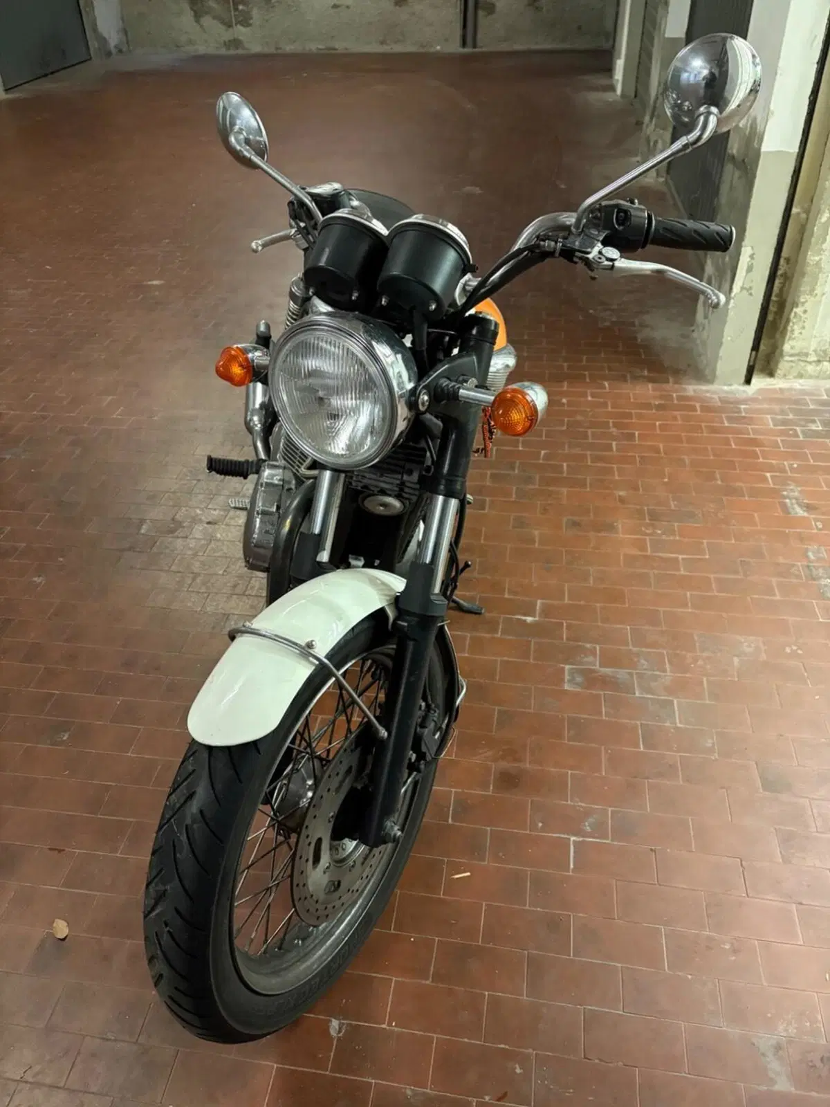 Triumph Bonneville T100 (2001 - 07) (3)