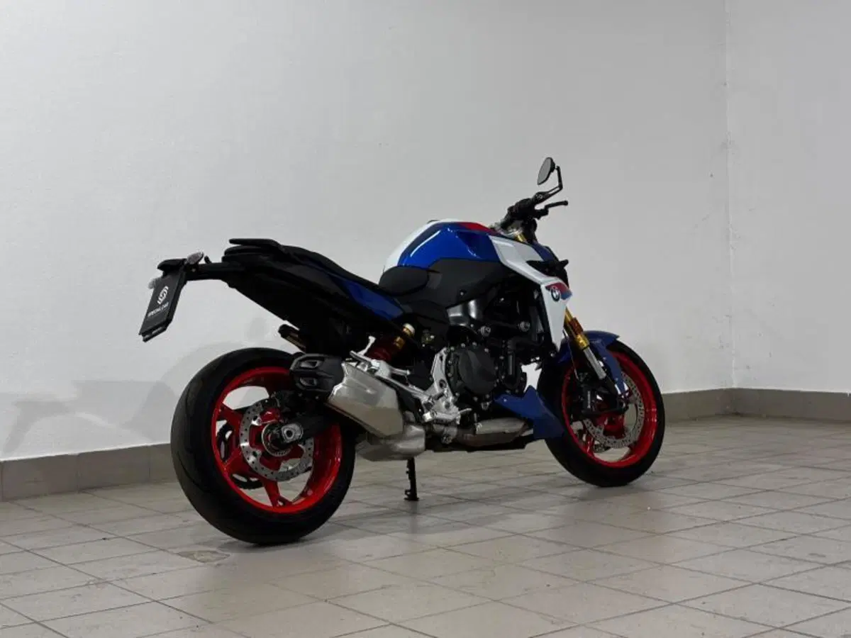 Bmw F 900 R (2025 - 26) (4)