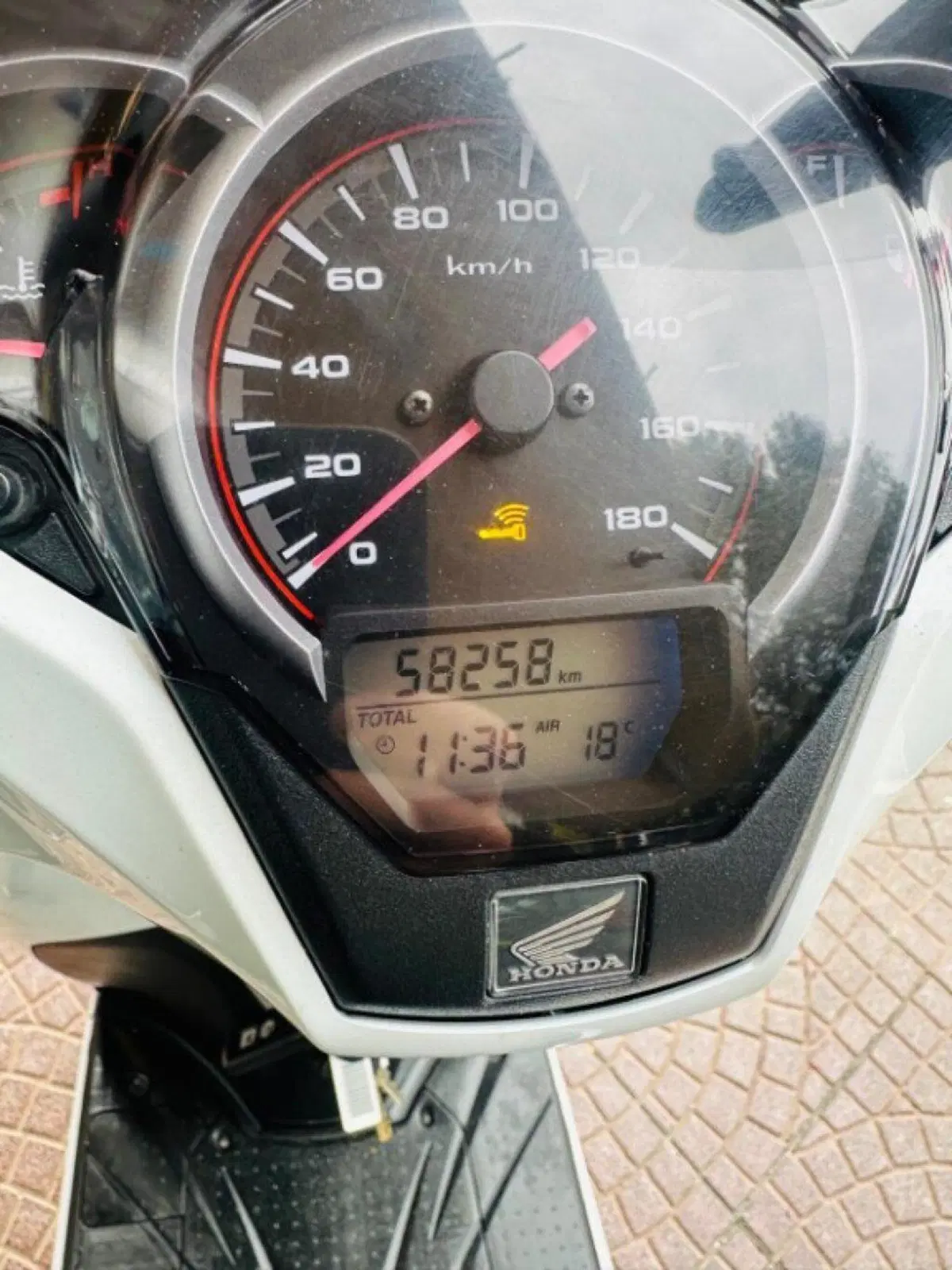Honda SH 300 i ABS (2016 - 20) (11)