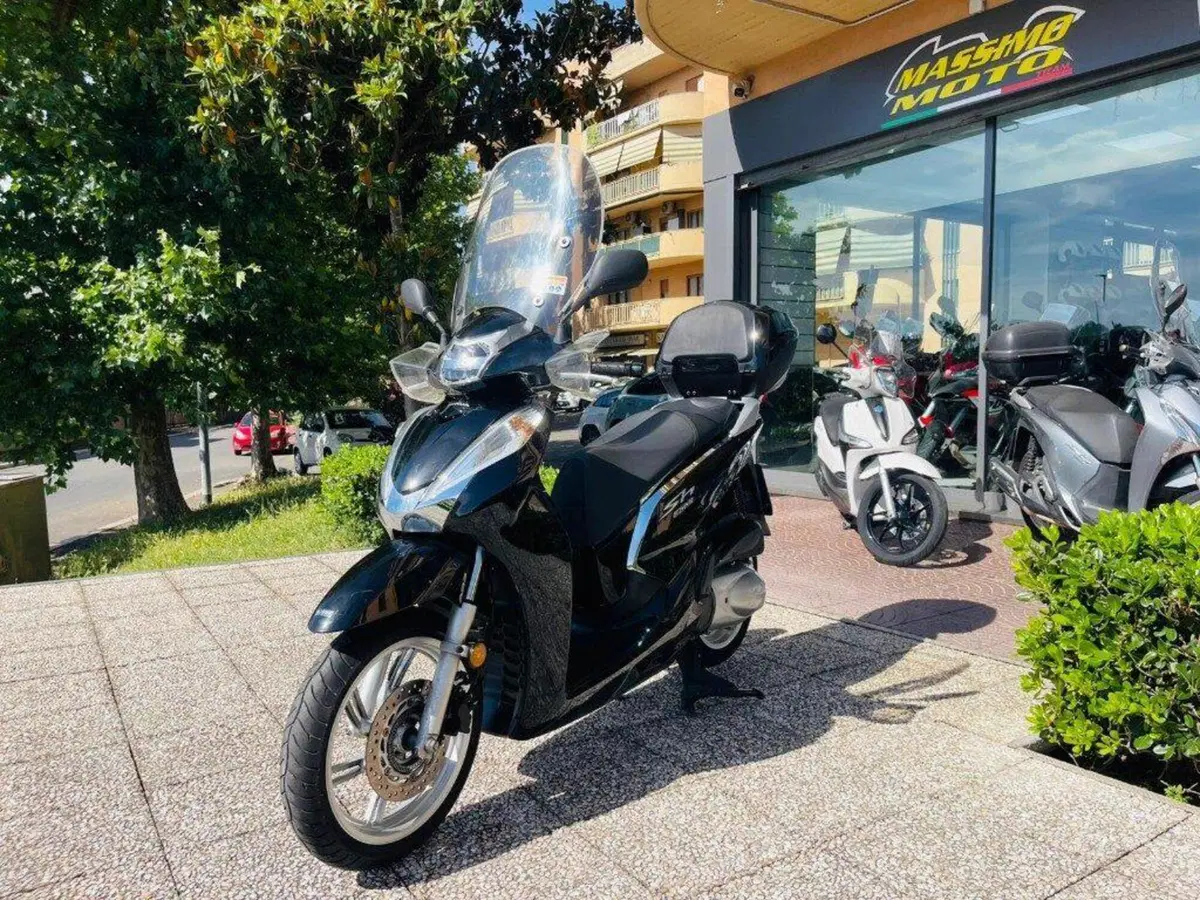 Honda SH 300 i ABS (2016 - 20) (3)