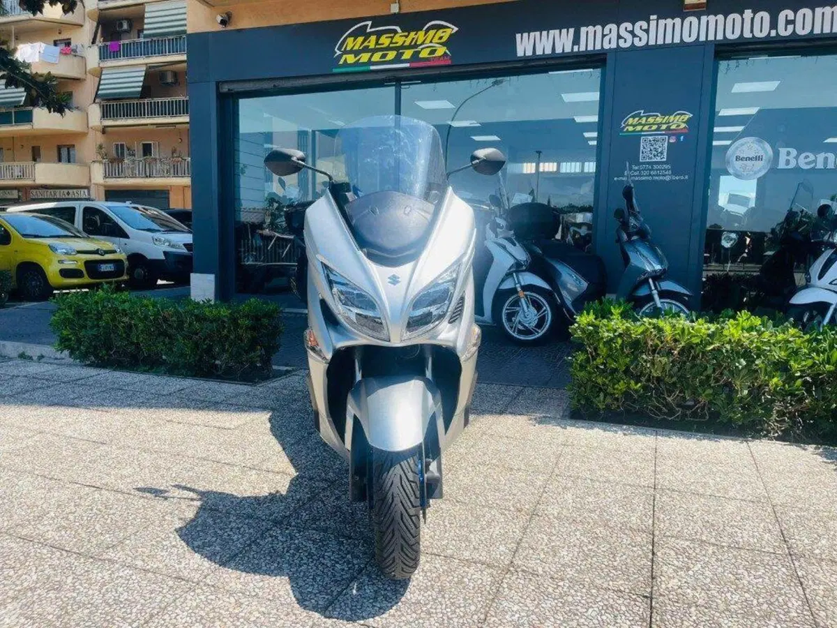 Suzuki Burgman 400 (2022 - 24) (6)