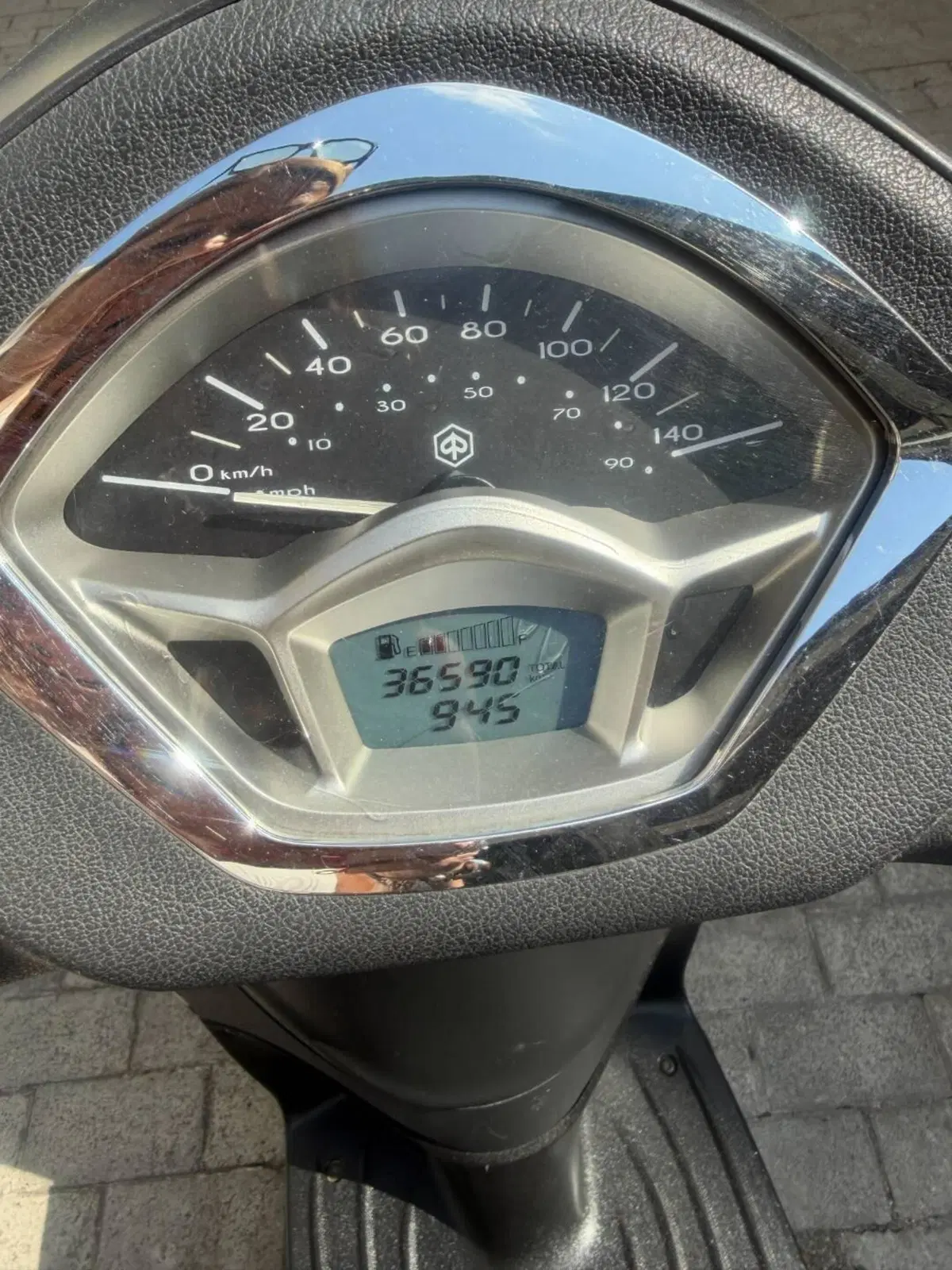 Piaggio Liberty 150 i-get ABS (2016) (4)