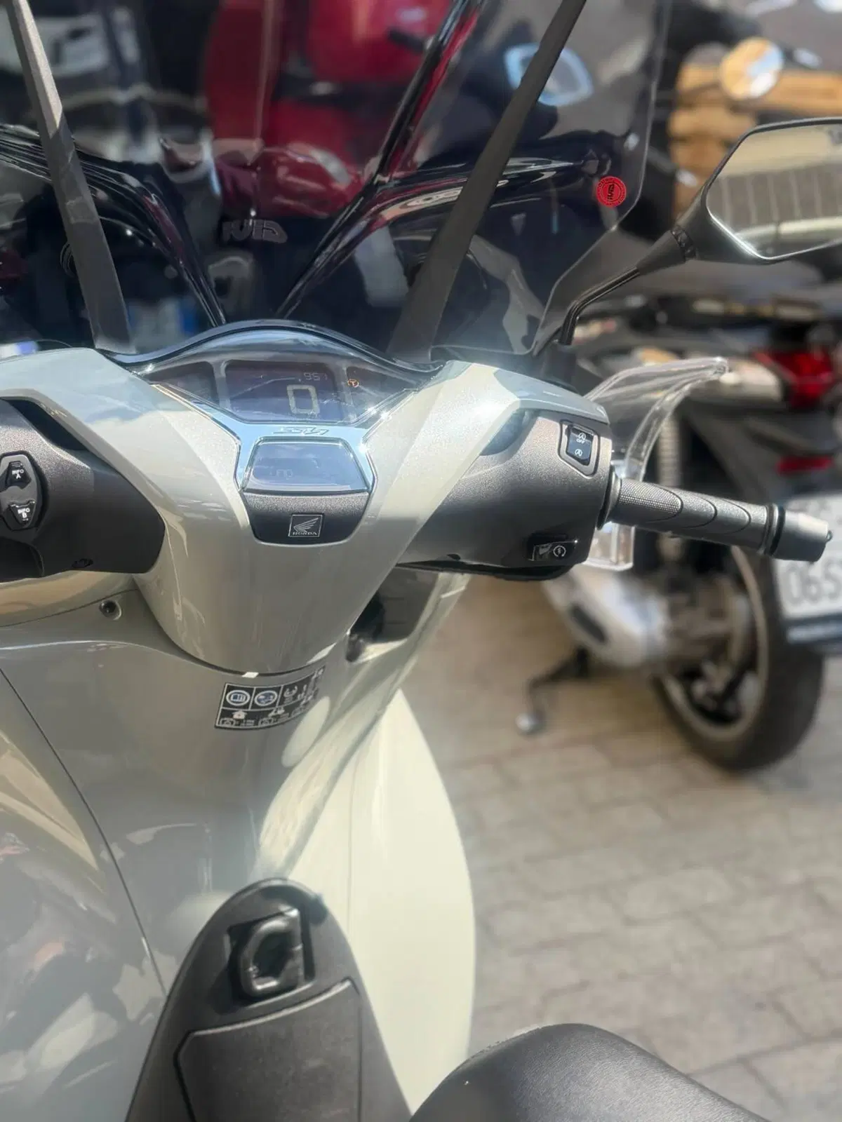 Honda SH 150 Sport (2026) (8)