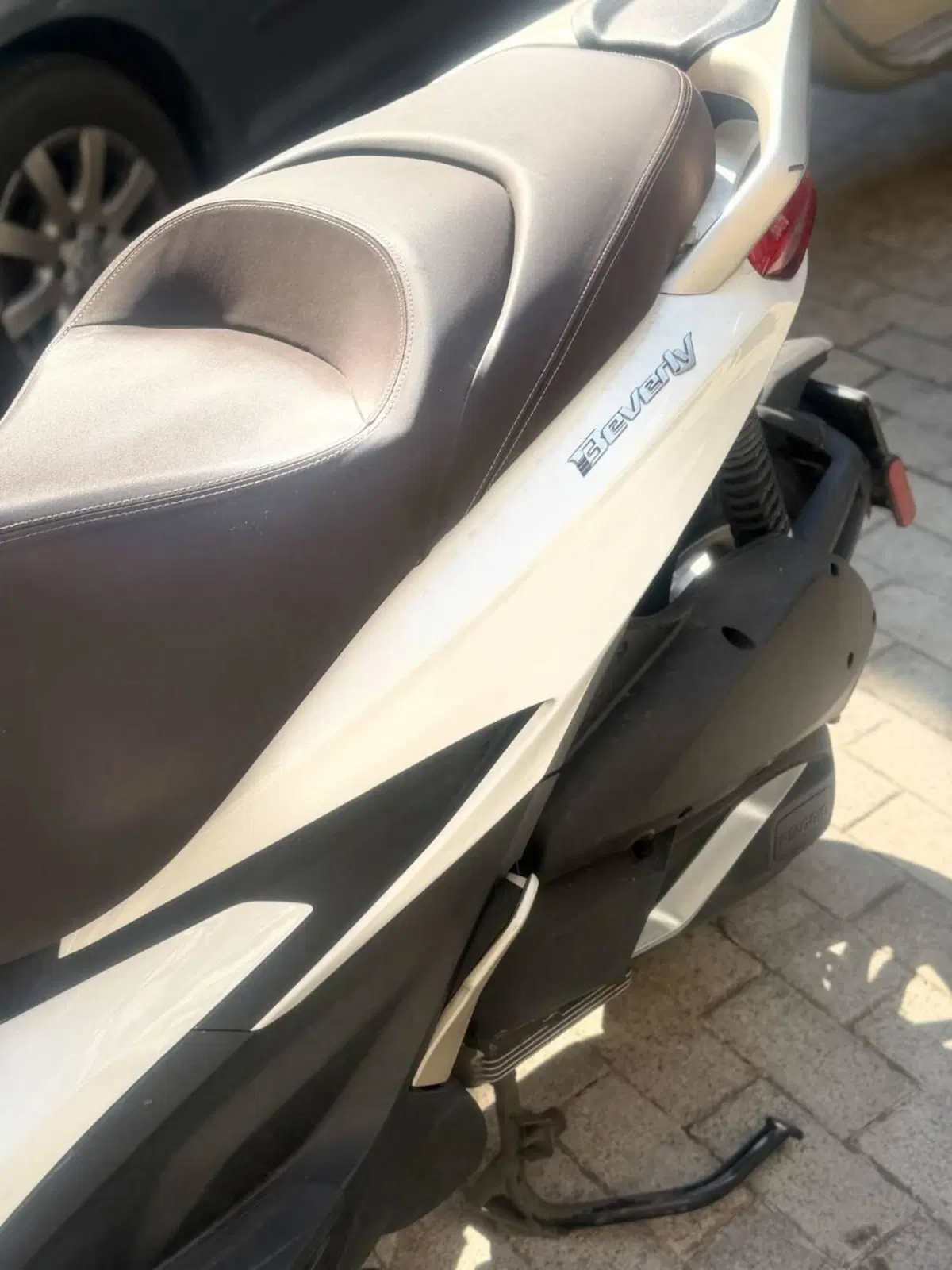 Piaggio Beverly 300 Hpe (2021) (6)