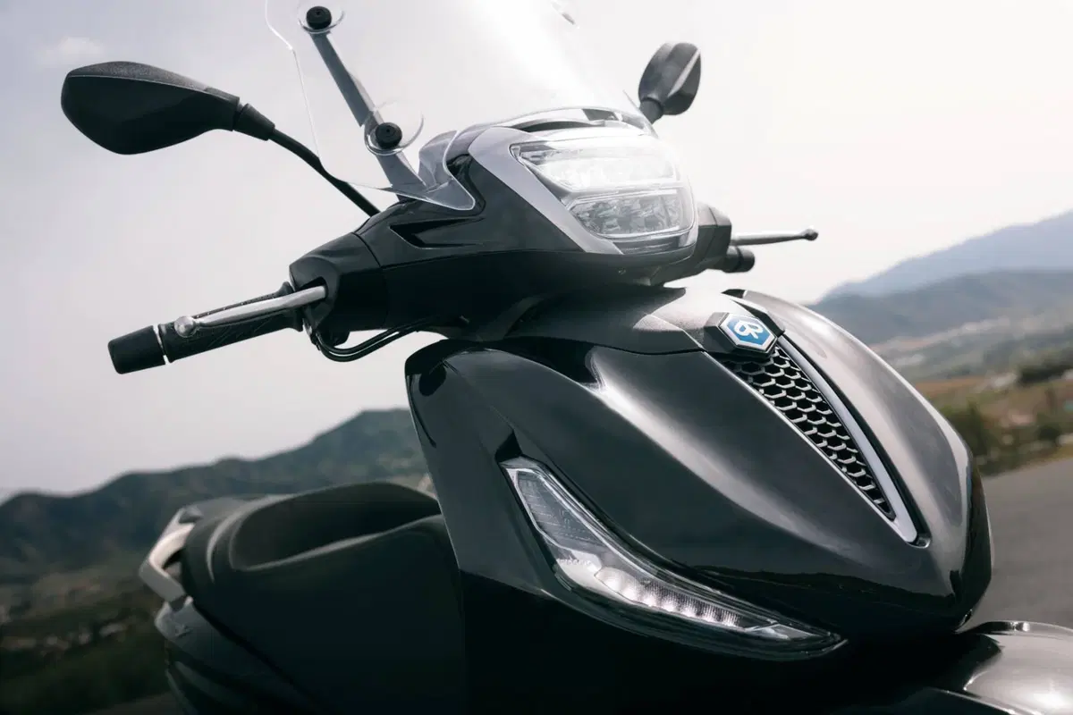 Piaggio Beverly 310 25th Anniversary (2026) (2)