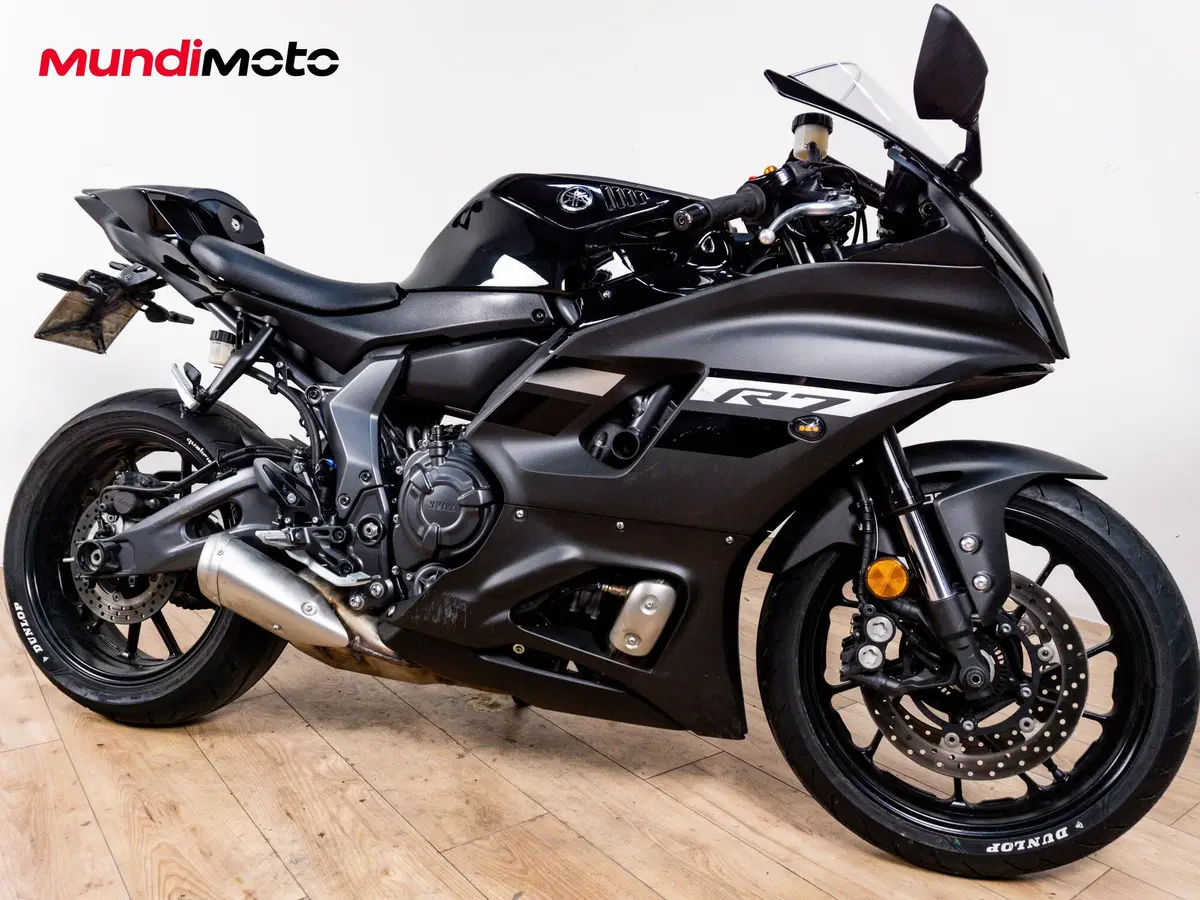 Yamaha YZF R7 (2021 - 25) (2)