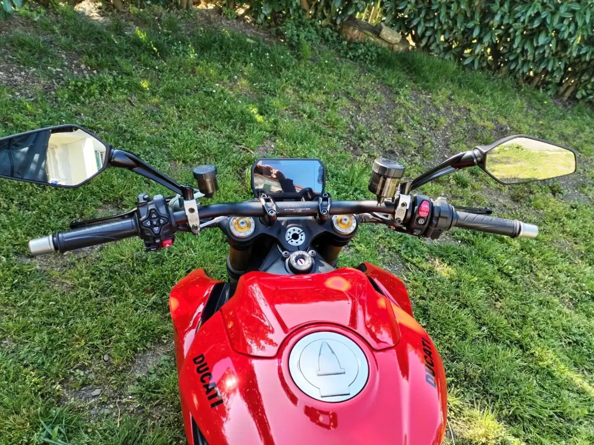 Ducati Streetfighter V2 S (2025 - 26) (4)