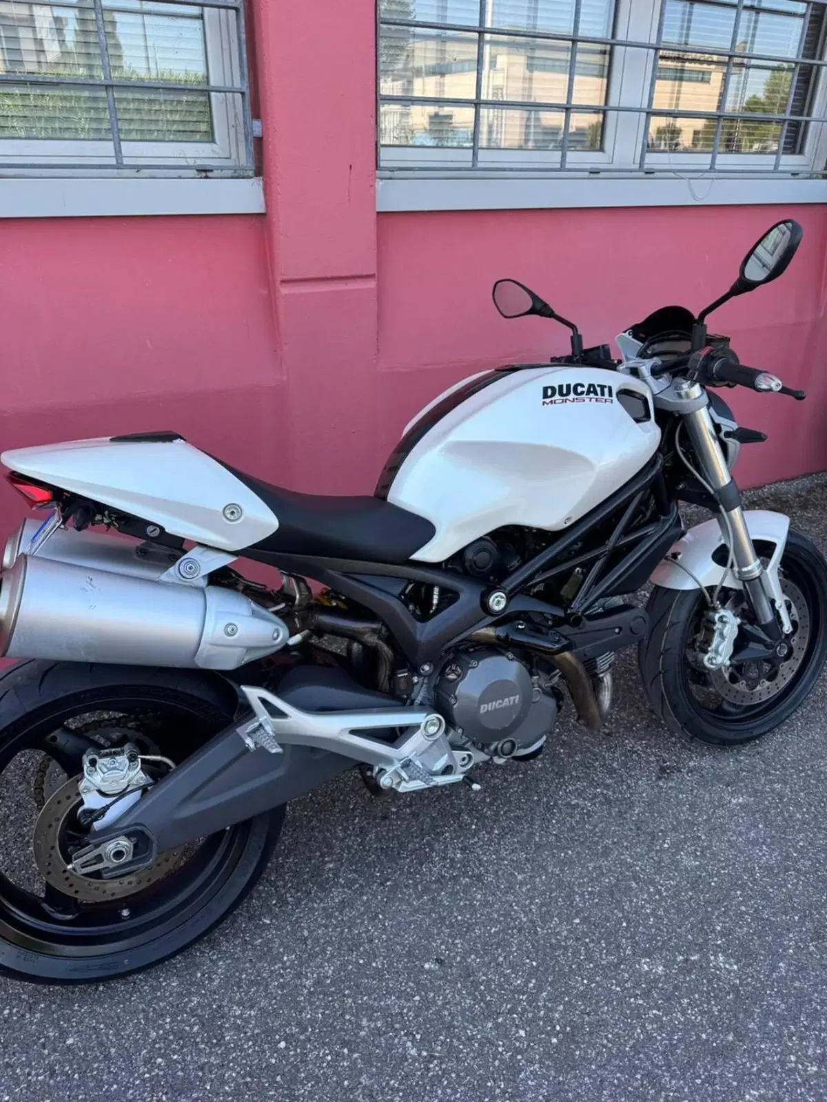 Ducati Monster 696 Plus (2007 - 14) (6)