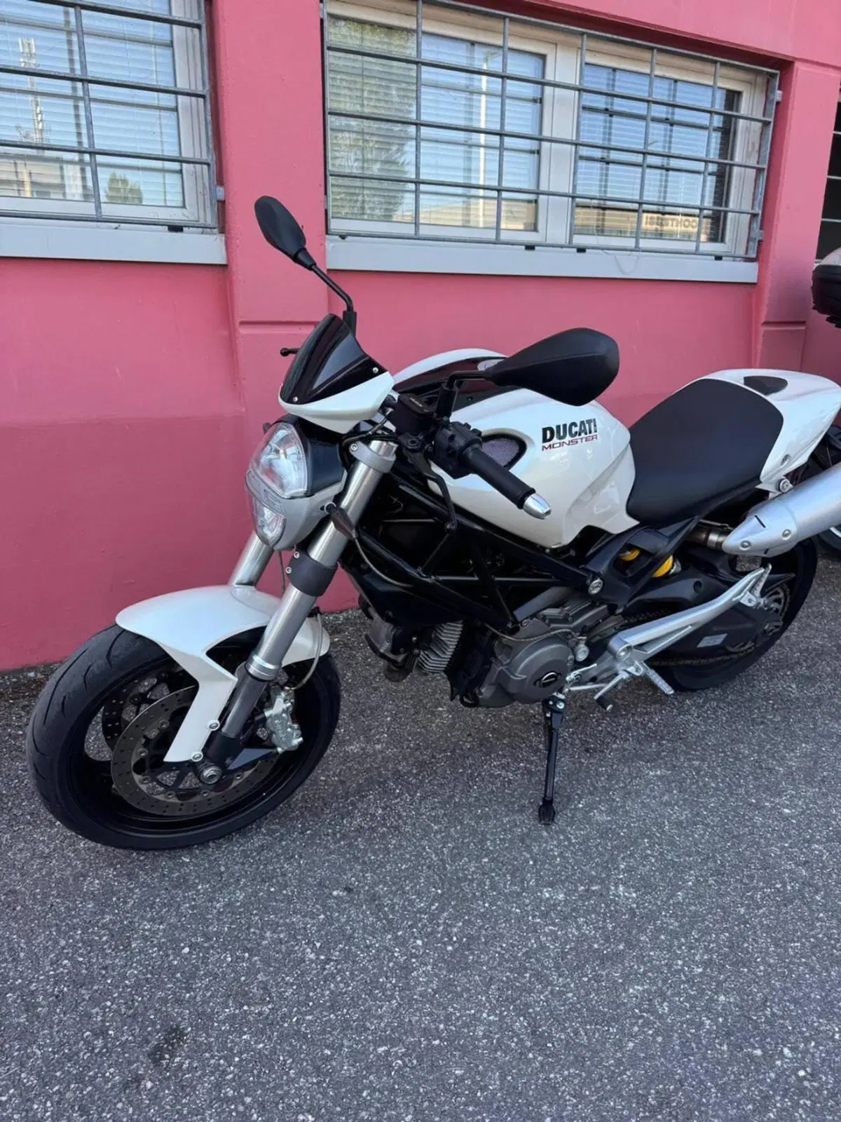 Ducati Monster 696 Plus (2007 - 14) (9)