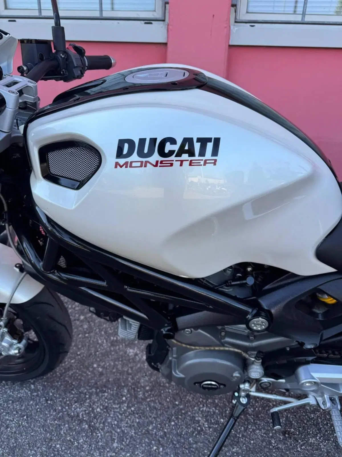 Ducati Monster 696 Plus (2007 - 14) (11)