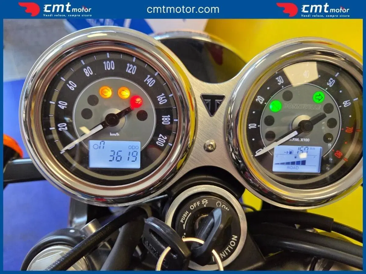 Triumph Bonneville T100 (2021 - 25) (5)