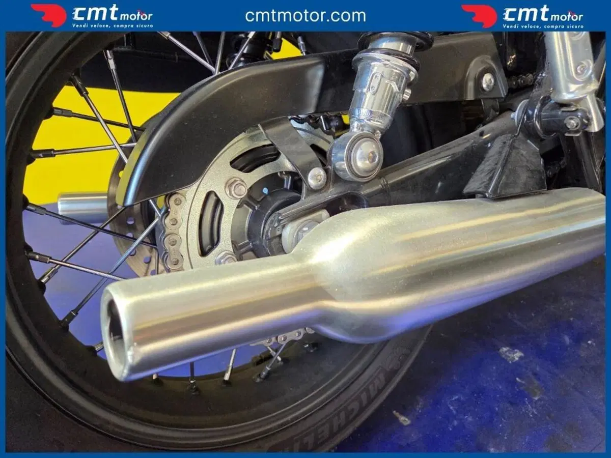 Triumph Bonneville T100 (2021 - 25) (11)