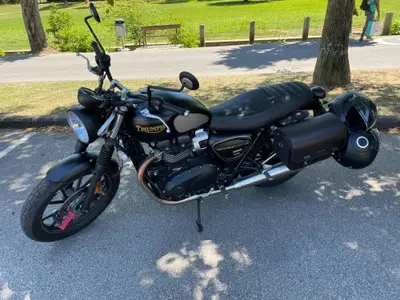 Triumph Street Twin 900 (2021 - 22) usata
