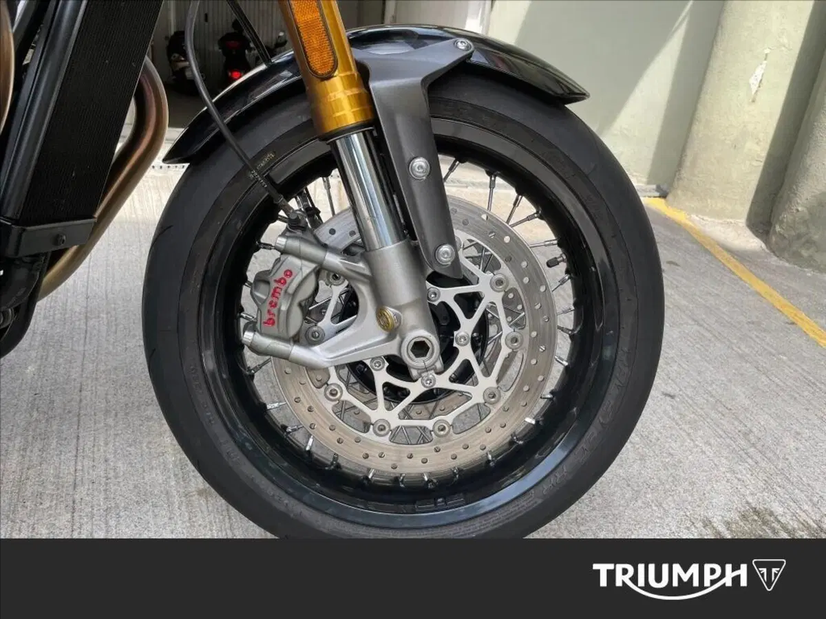 Triumph Thruxton RS (2020 - 25) (10)