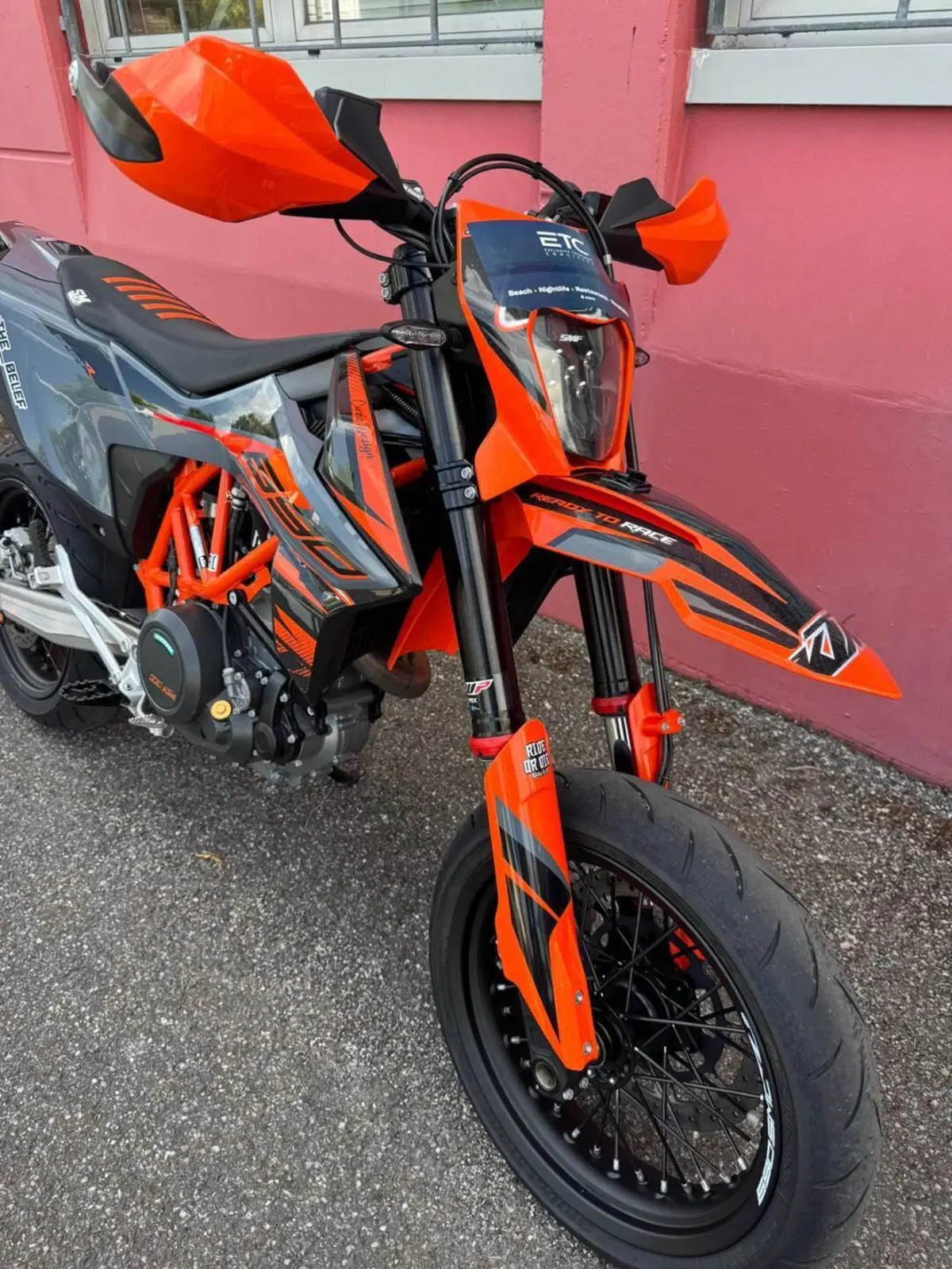 KTM 690 SMC R (2021 - 22) (2)