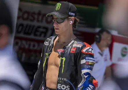 Quartararo costretto al ritiro: Andavo lungo spesso, sono finito anche sulla ghiaia