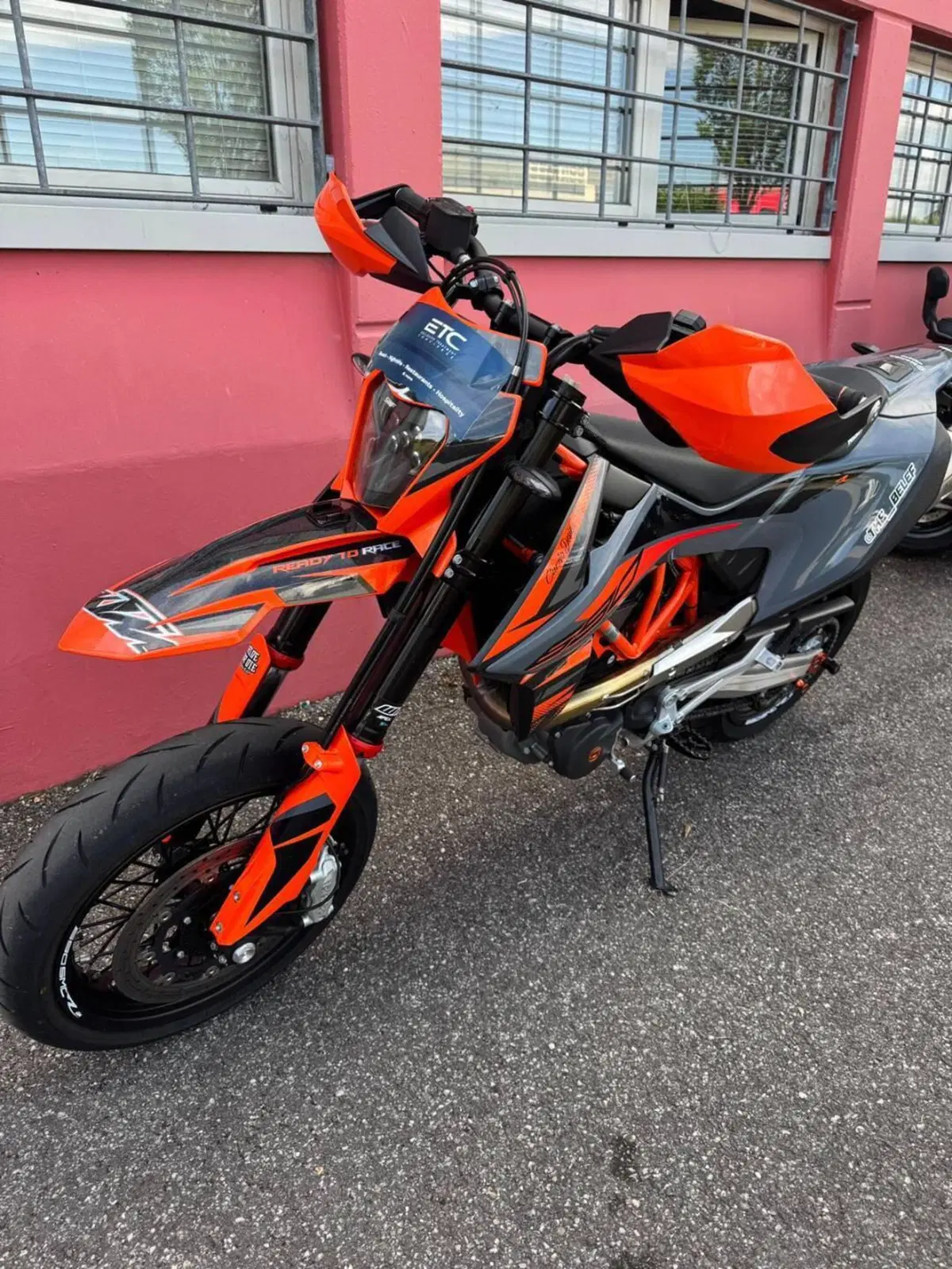 KTM 690 SMC R (2021 - 22) (9)