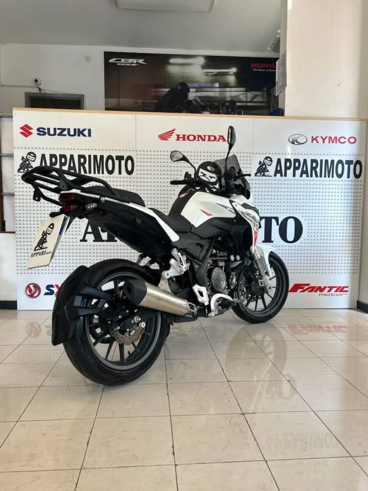Benelli TRK 251 (2022 - 25) (6)