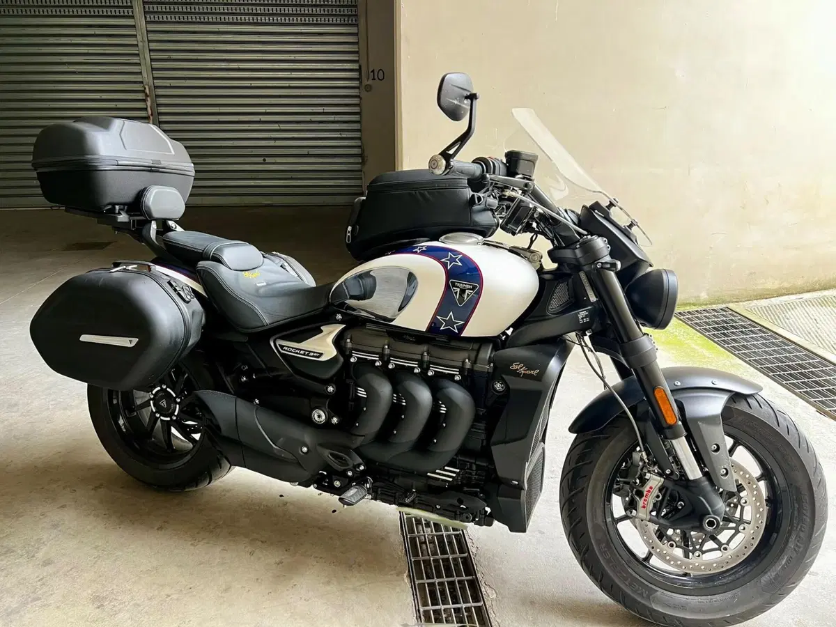 Triumph Rocket 3 GT Evel Knievel Special Edition (2025) (8)