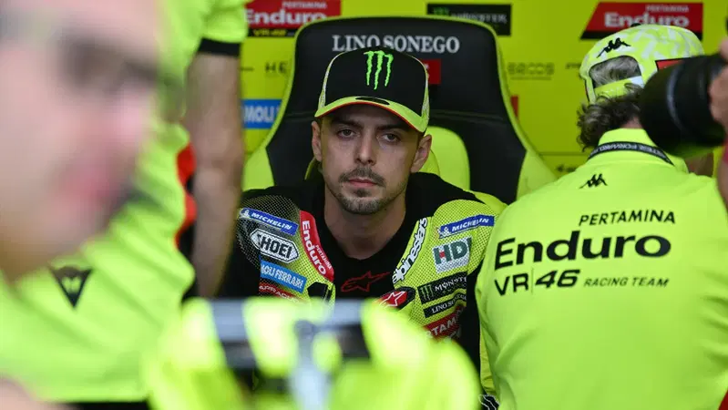 MotoGP 2026. GP di Ungheria a Balaton. Fabio Di Giannantonio, coinvolto nell'incidente al via: "Nei primi giri avevo la nausea. Ok essere aggressivi, ma va bene rischiare cos&igrave; tanto?"