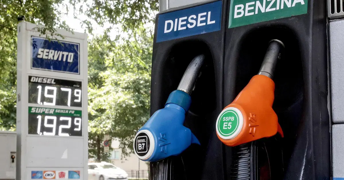 Carburanti: accise ridotte prorogate al 3 luglio. Quello che c'&egrave; da sapere sui nuovi prezzi