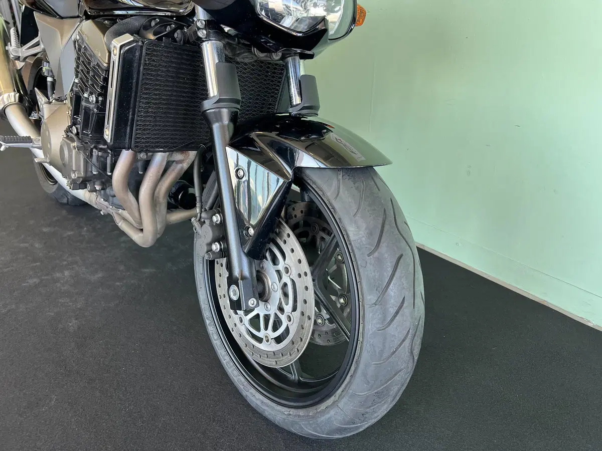 Kawasaki Z 750 (2003 - 06) (20)