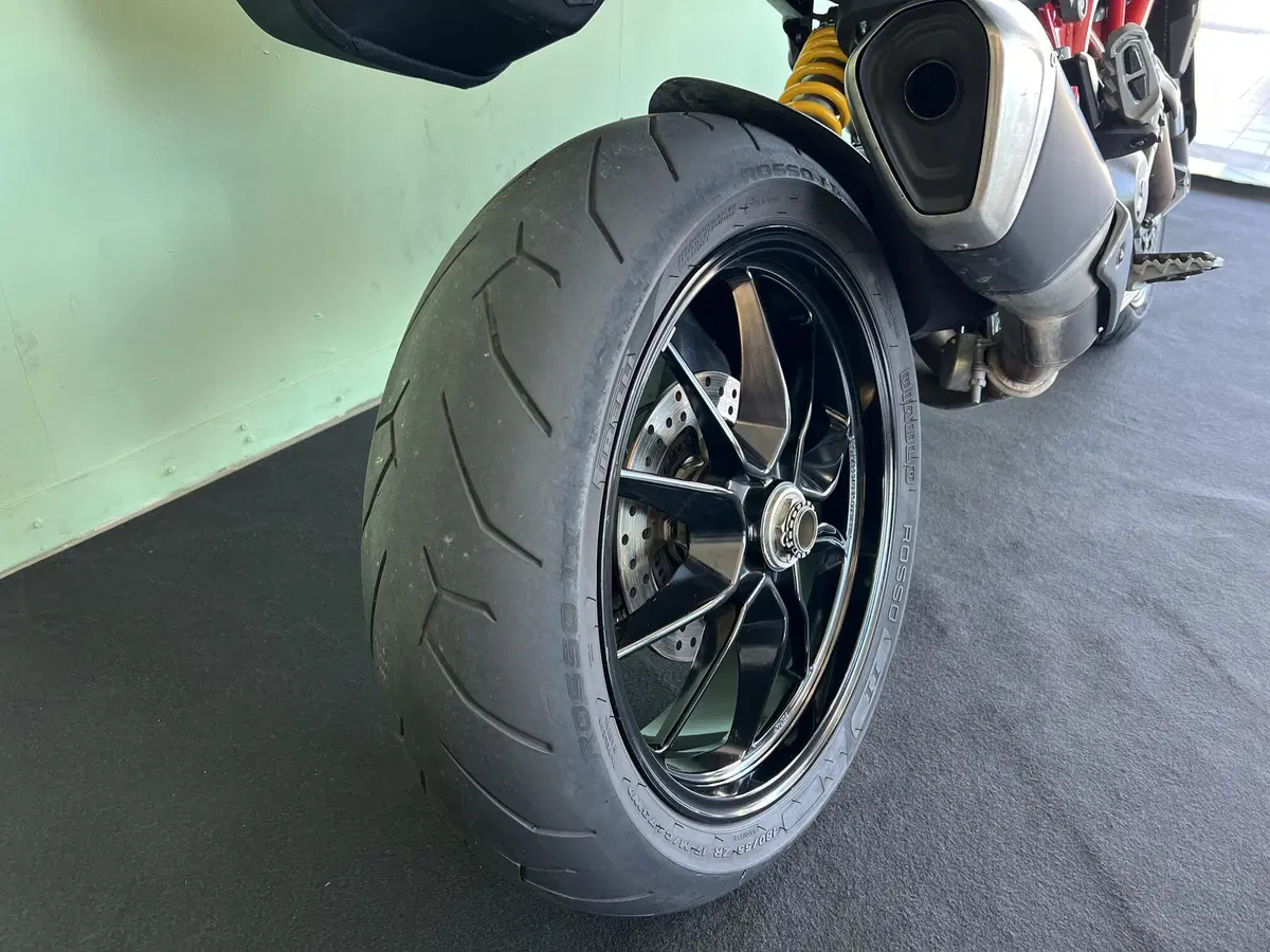 Ducati Hypermotard 821 (2013 - 15) (19)