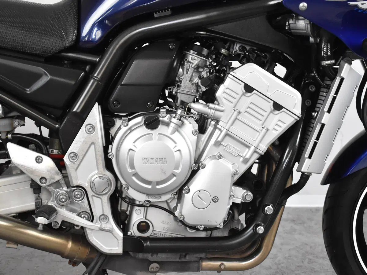 Yamaha FZ1 Fazer (2006 - 16) (10)