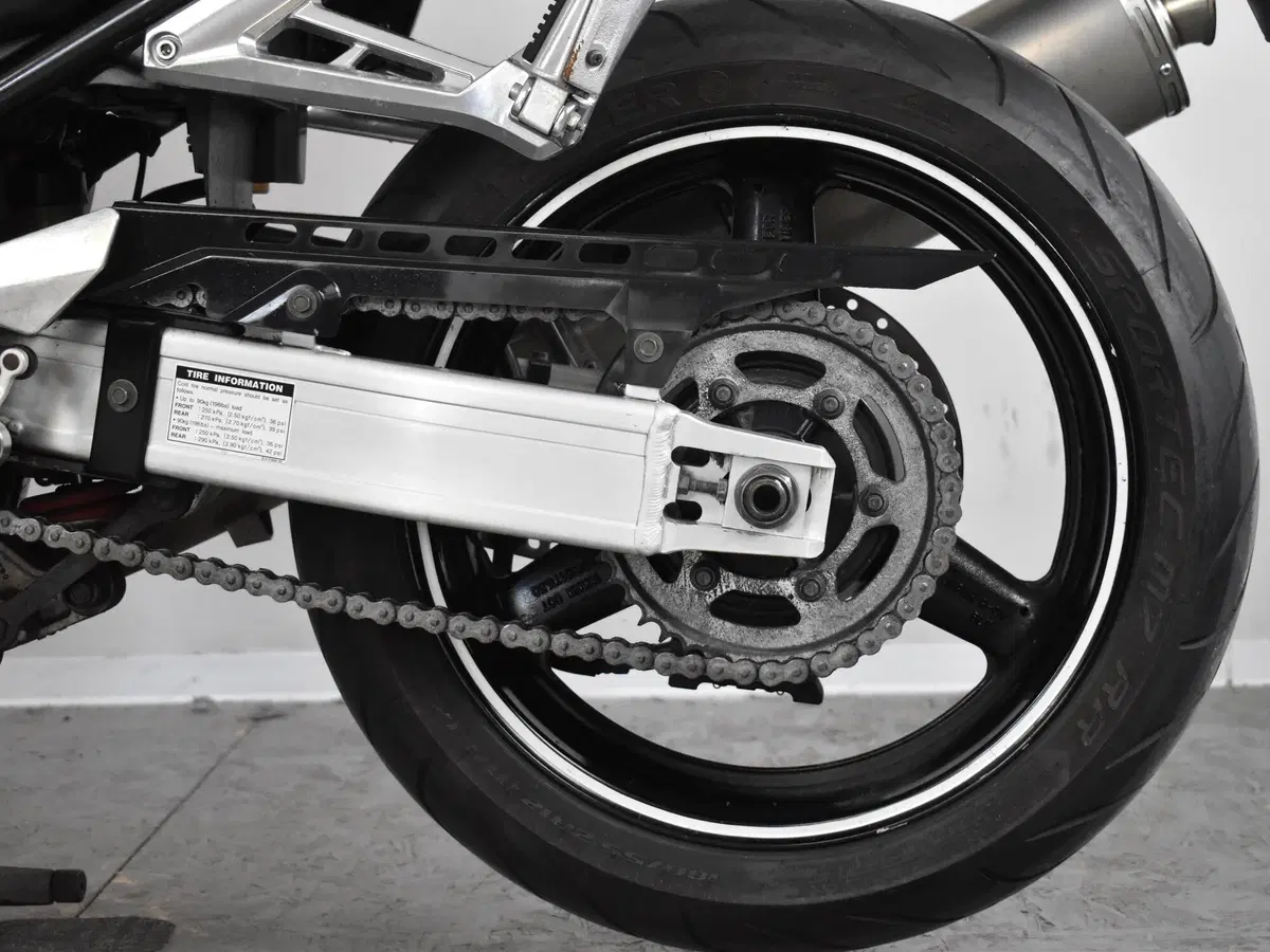 Yamaha FZ1 Fazer (2006 - 16) (18)