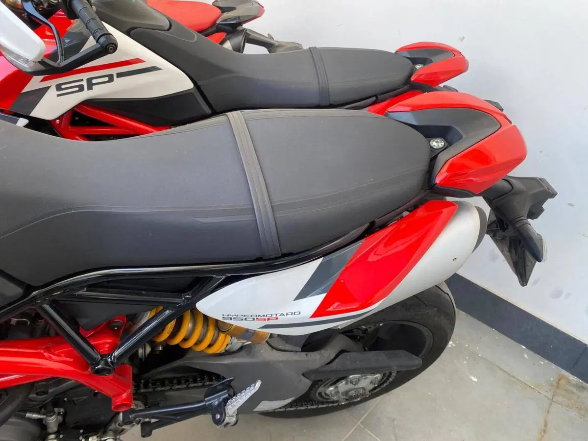 Ducati Hypermotard 950 SP (2022 - 25) (7)