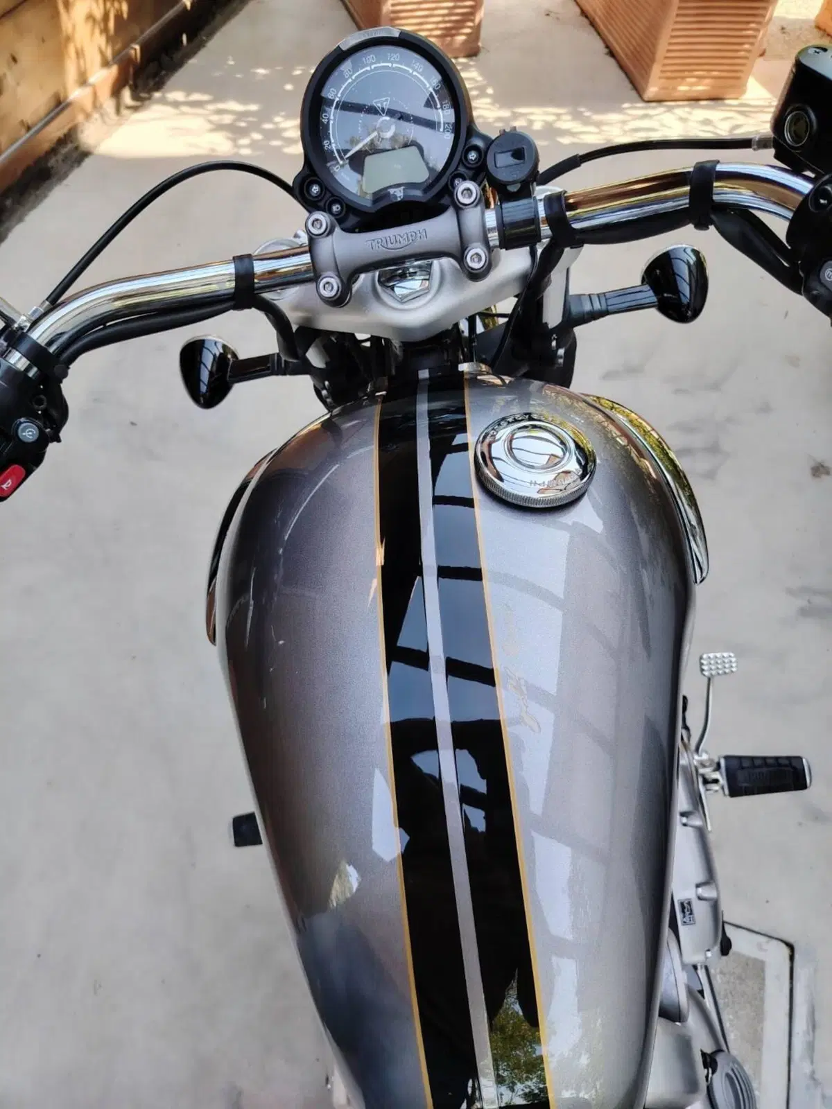 Triumph Bonneville Speedmaster 1200 Triumph-Speedmaster Gold Line (2022) (8)