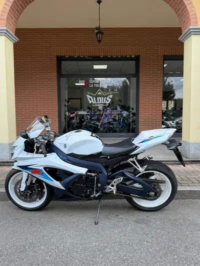 Suzuki GSX R 600 (2008 - 10) usata