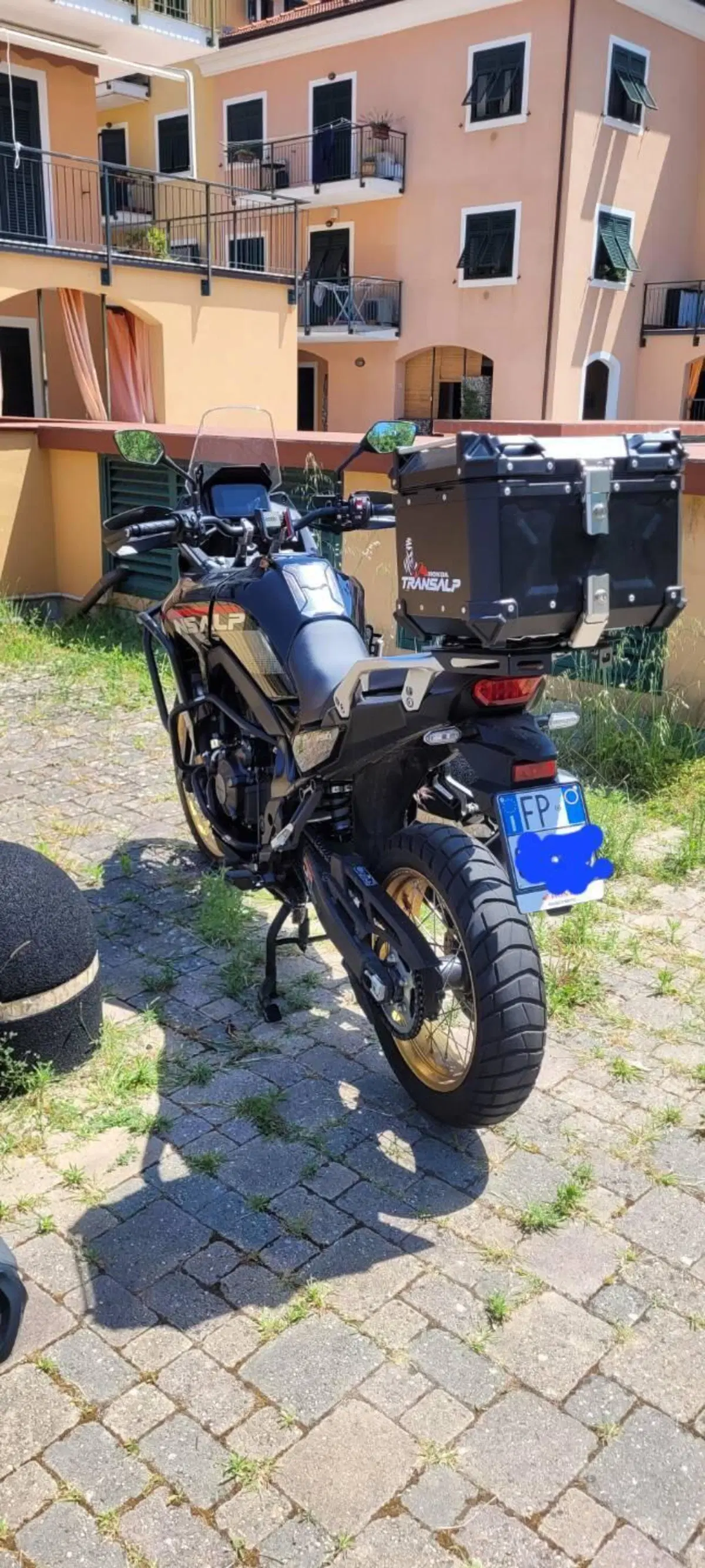 Honda Transalp XL750 (2025) (3)