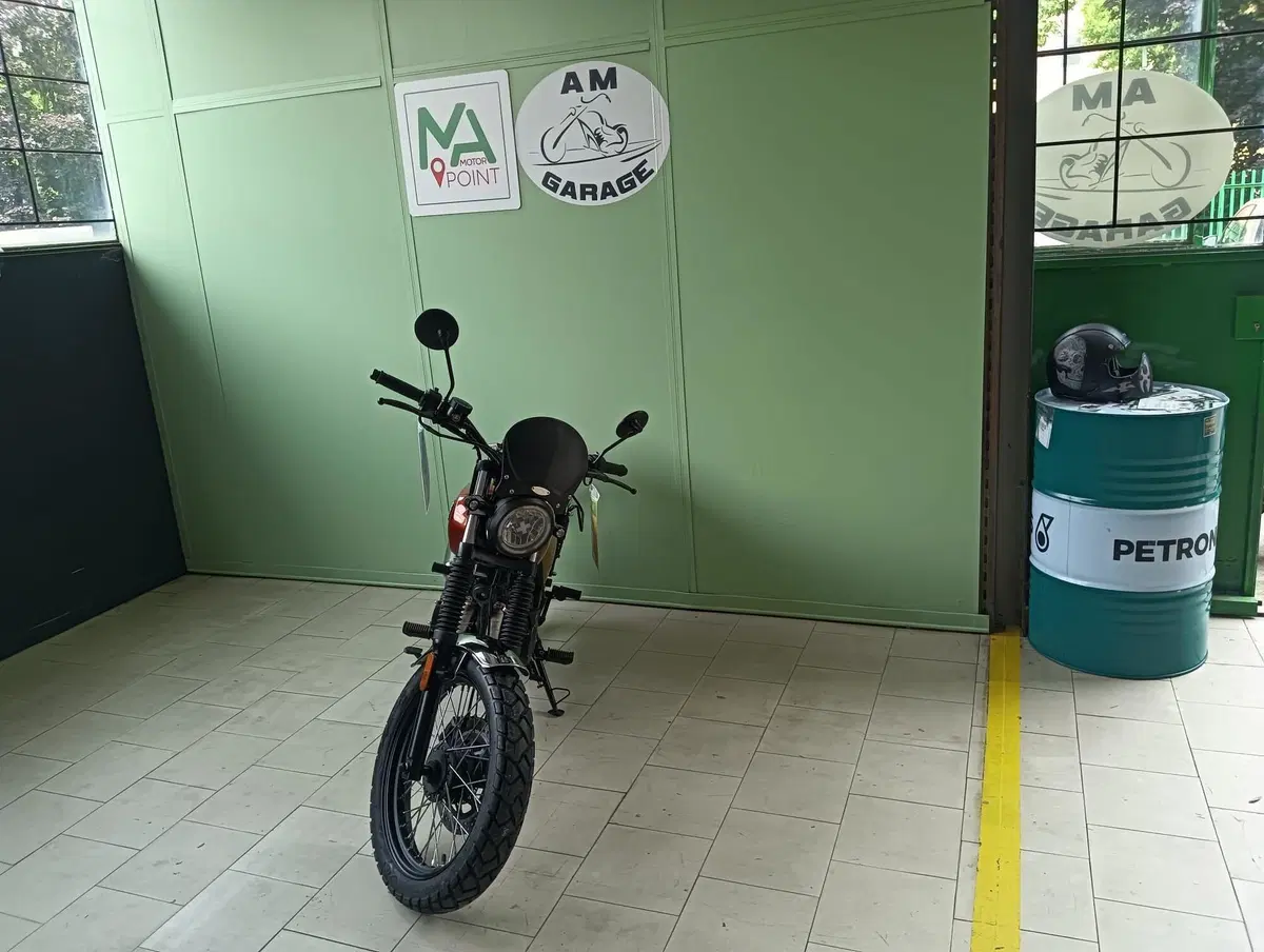 Brixton Motorcycles Cromwell 250 (2021 - 25) (3)