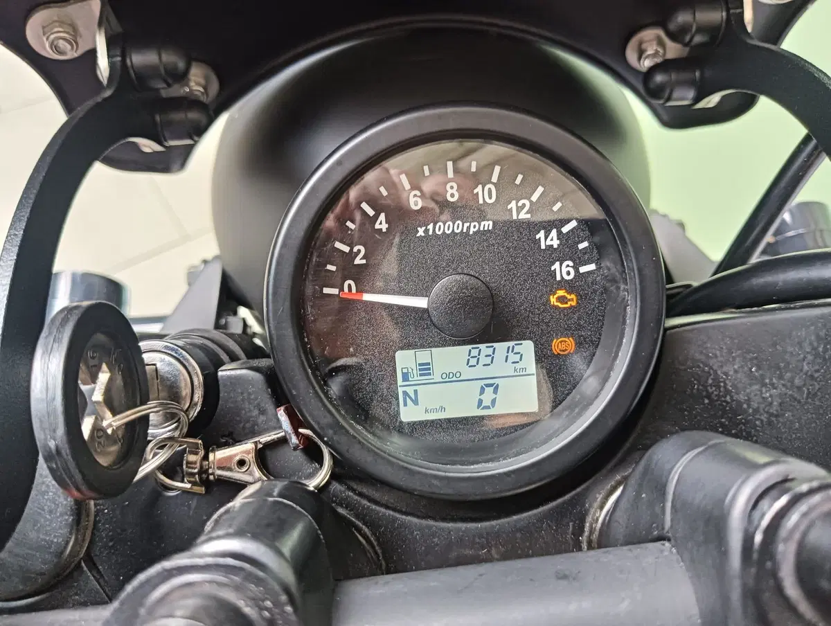 Brixton Motorcycles Cromwell 250 (2021 - 25) (5)