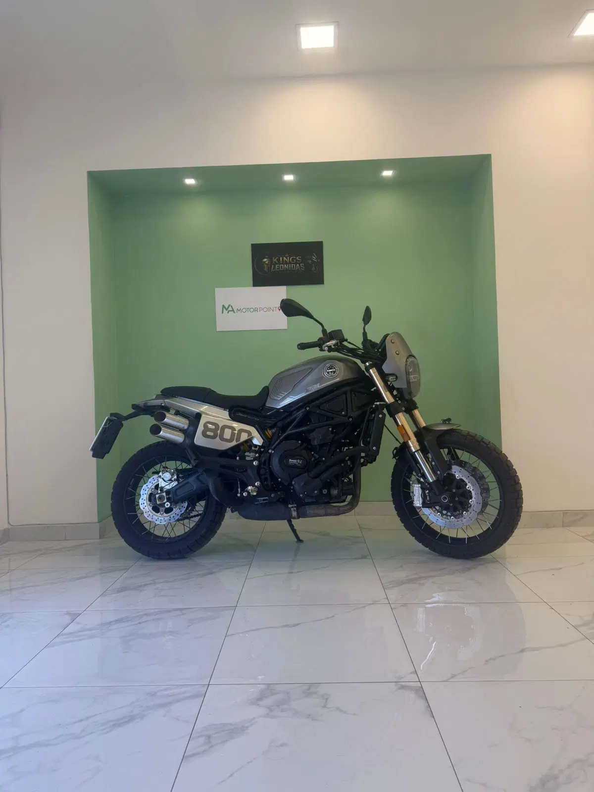 Benelli Leoncino 800 Trail (2022 - 26)