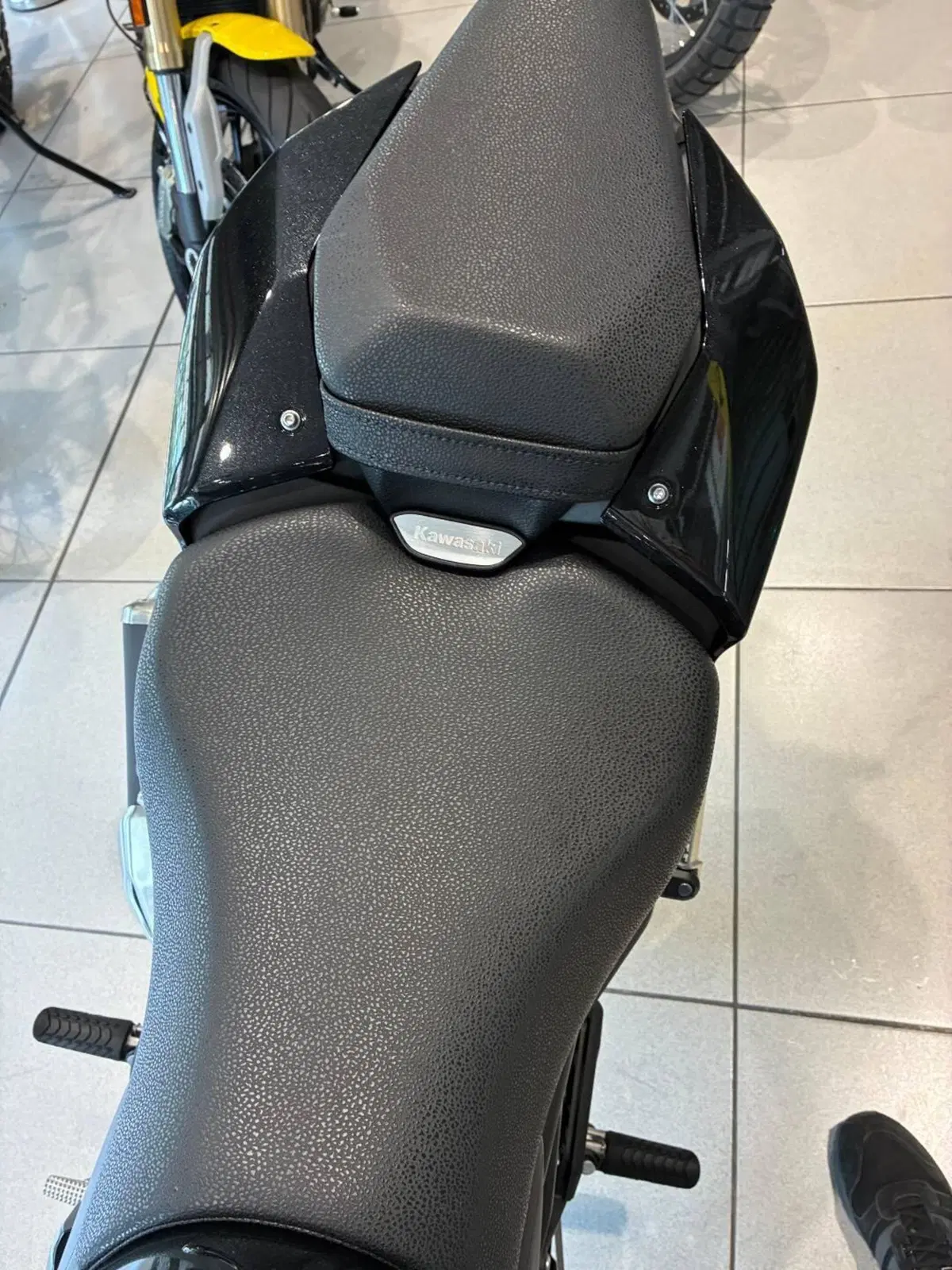 Kawasaki Z 900 Performance (2025 - 26) (11)