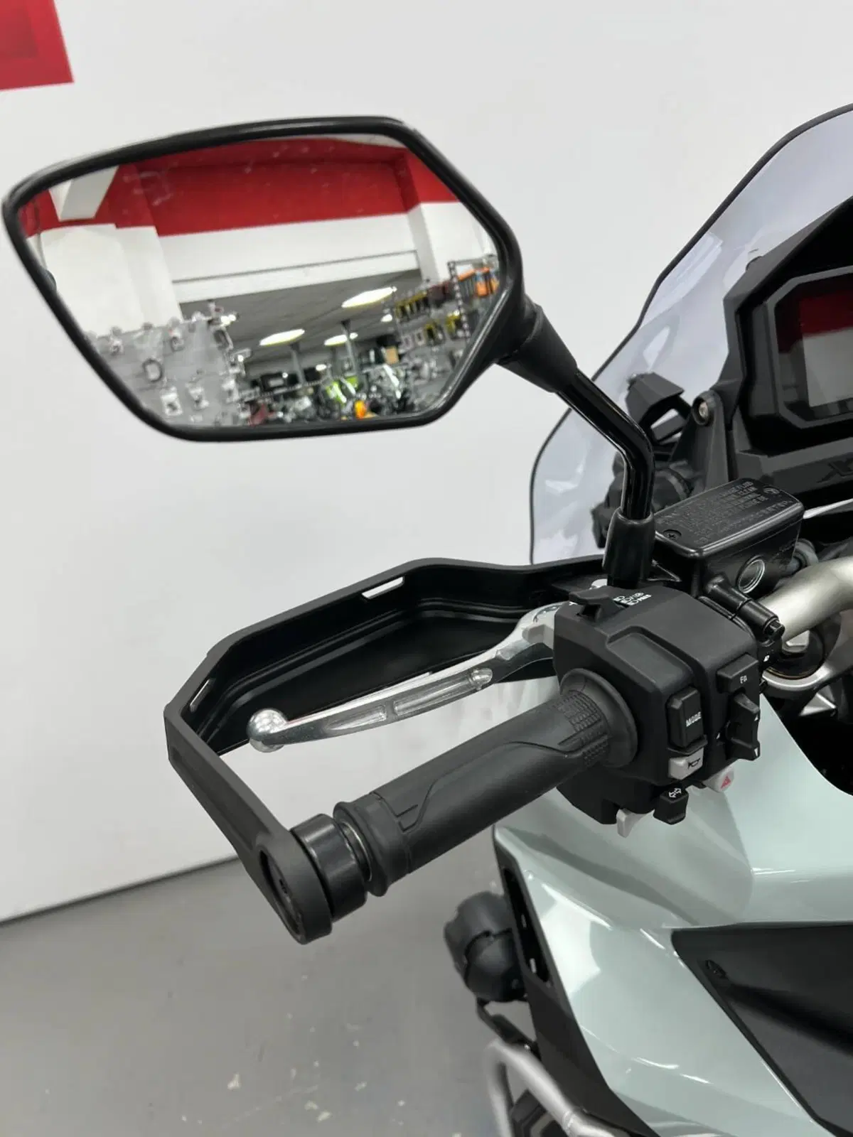 Honda X-ADV 750 DCT (2021 - 24) (5)