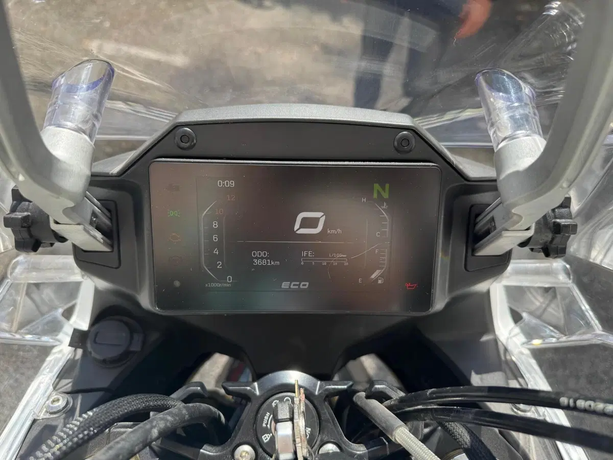 CFMOTO 650MT (2021 - 24) (11)