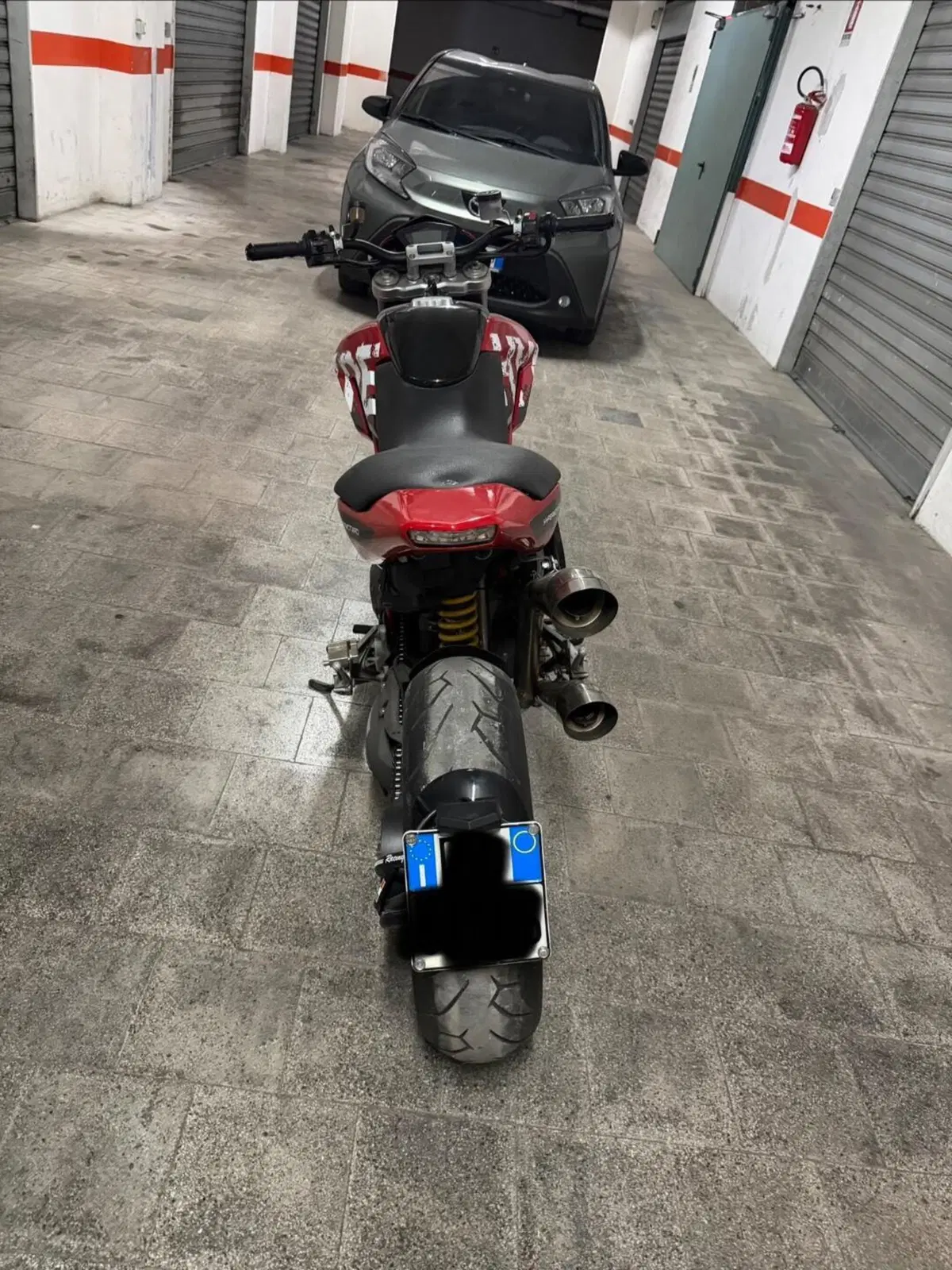 Ducati Hypermotard 1100 (2007 - 09) (5)