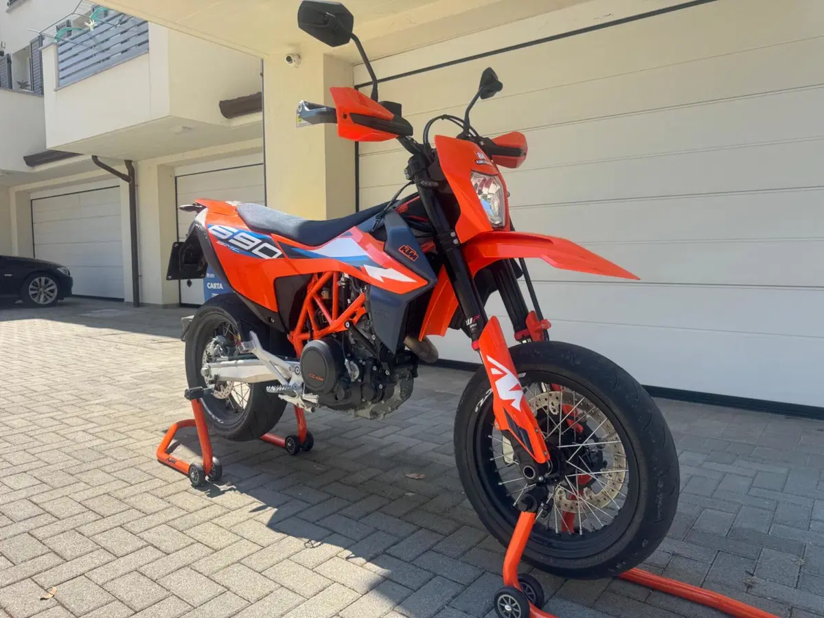 KTM 690 SMC R (2023 - 25)