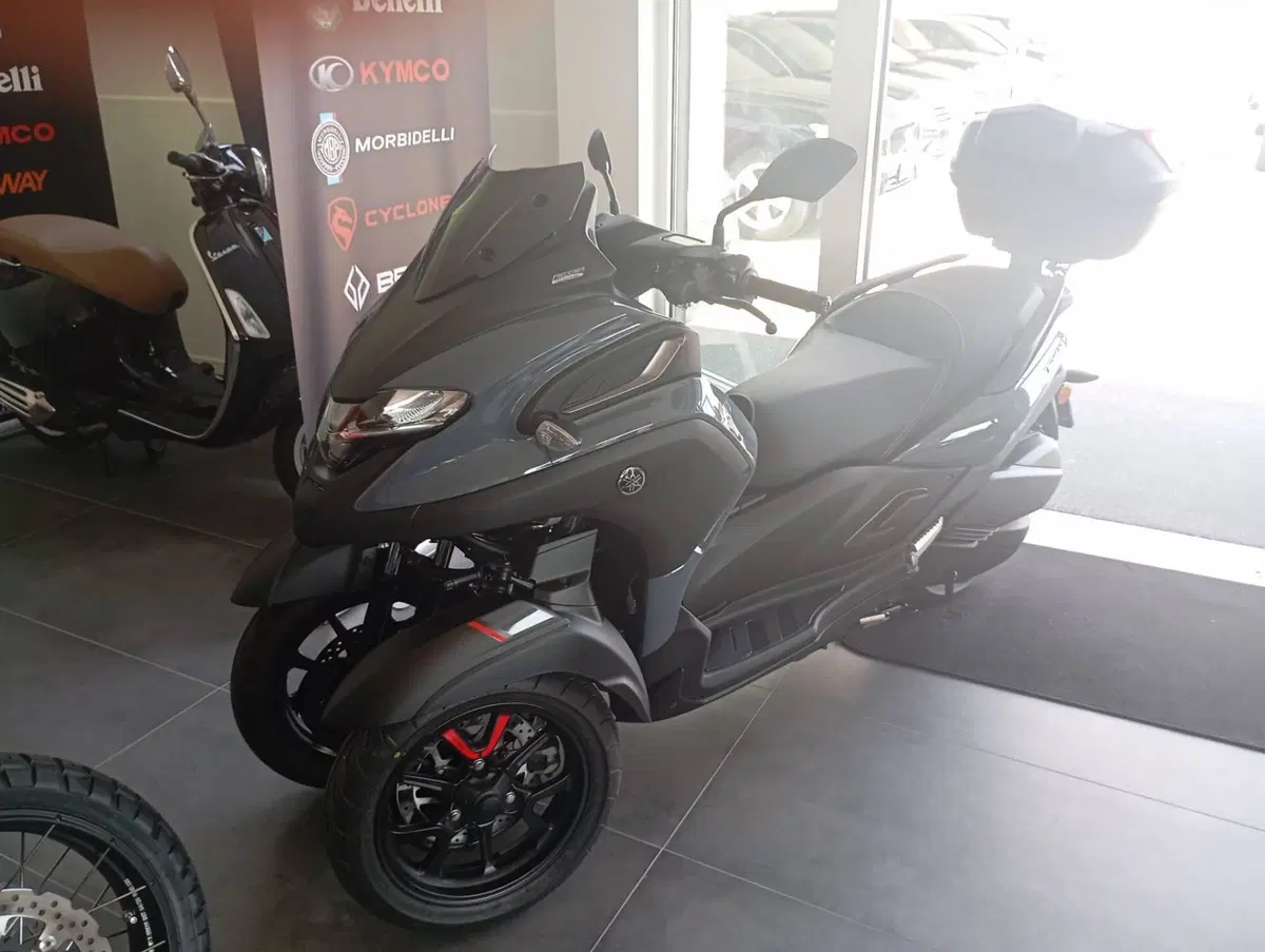 Yamaha Tricity 300 (2025 - 26) (2)