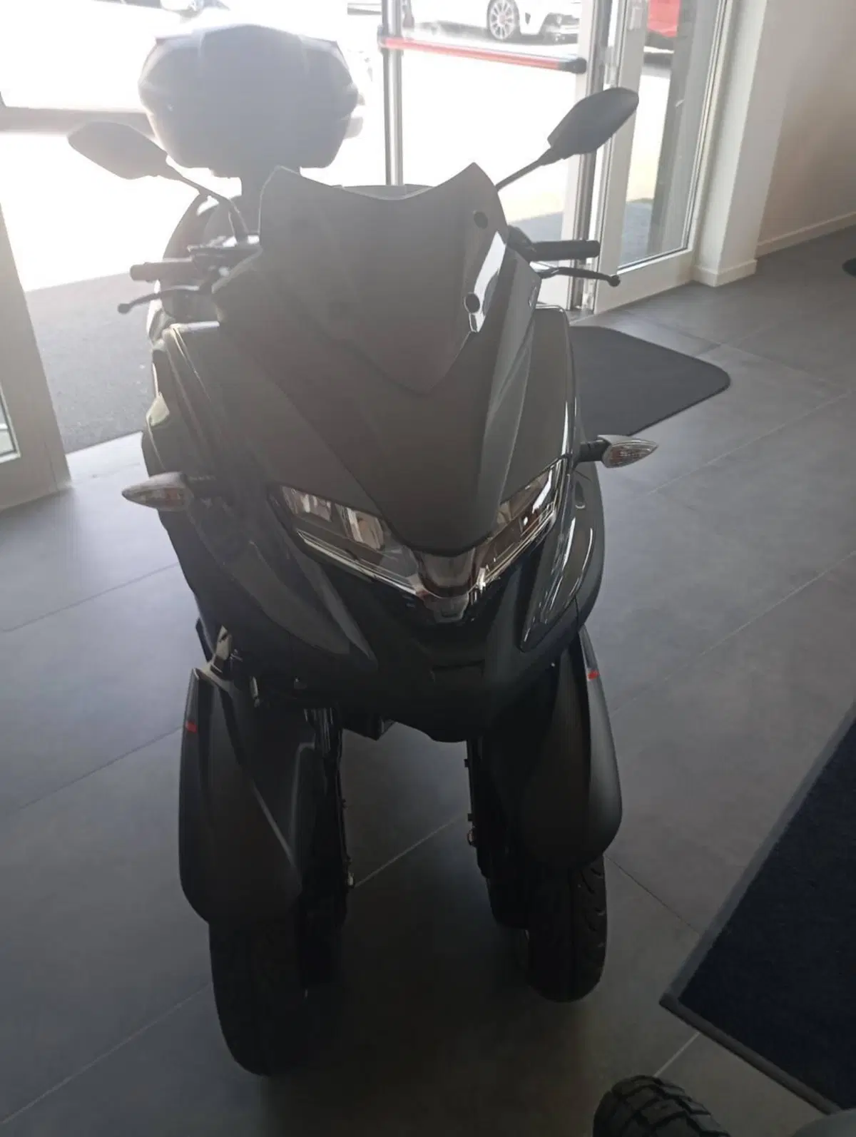 Yamaha Tricity 300 (2025 - 26) (4)