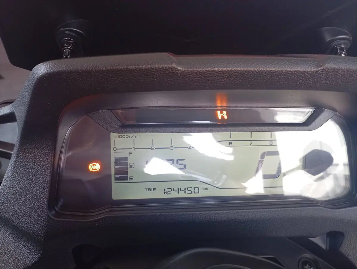 Yamaha Tricity 300 (2025 - 26) (8)